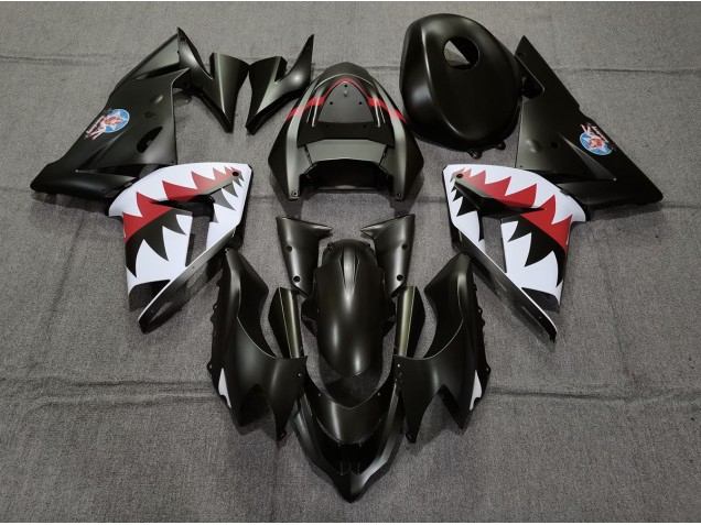 Bomber Betty Noir Mat 04-05 Kawasaki ZX10R Carénage Bomber Betty Noir Mat 04-05 Kawasaki ZX10R Carénage